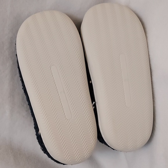 S + R Dino Kids Slippers - Picture 4 of 11